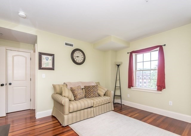 waltham - #73398683
