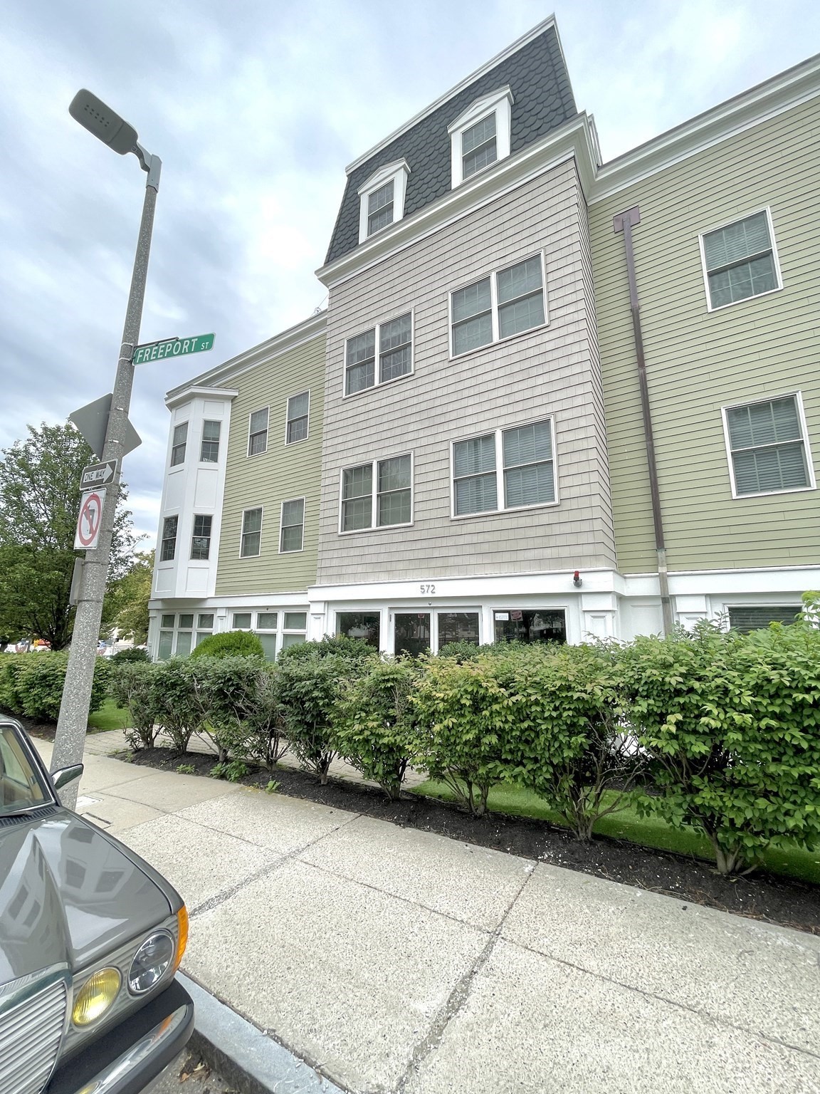 dorchester - #73398999