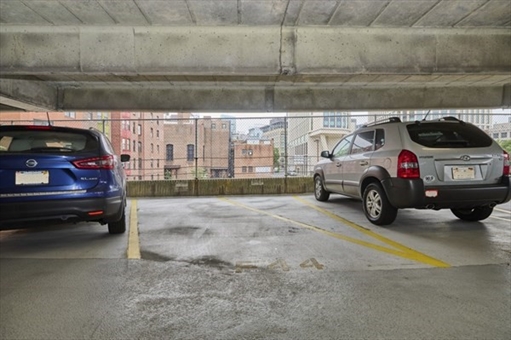 425 Newbury St, Apt F44