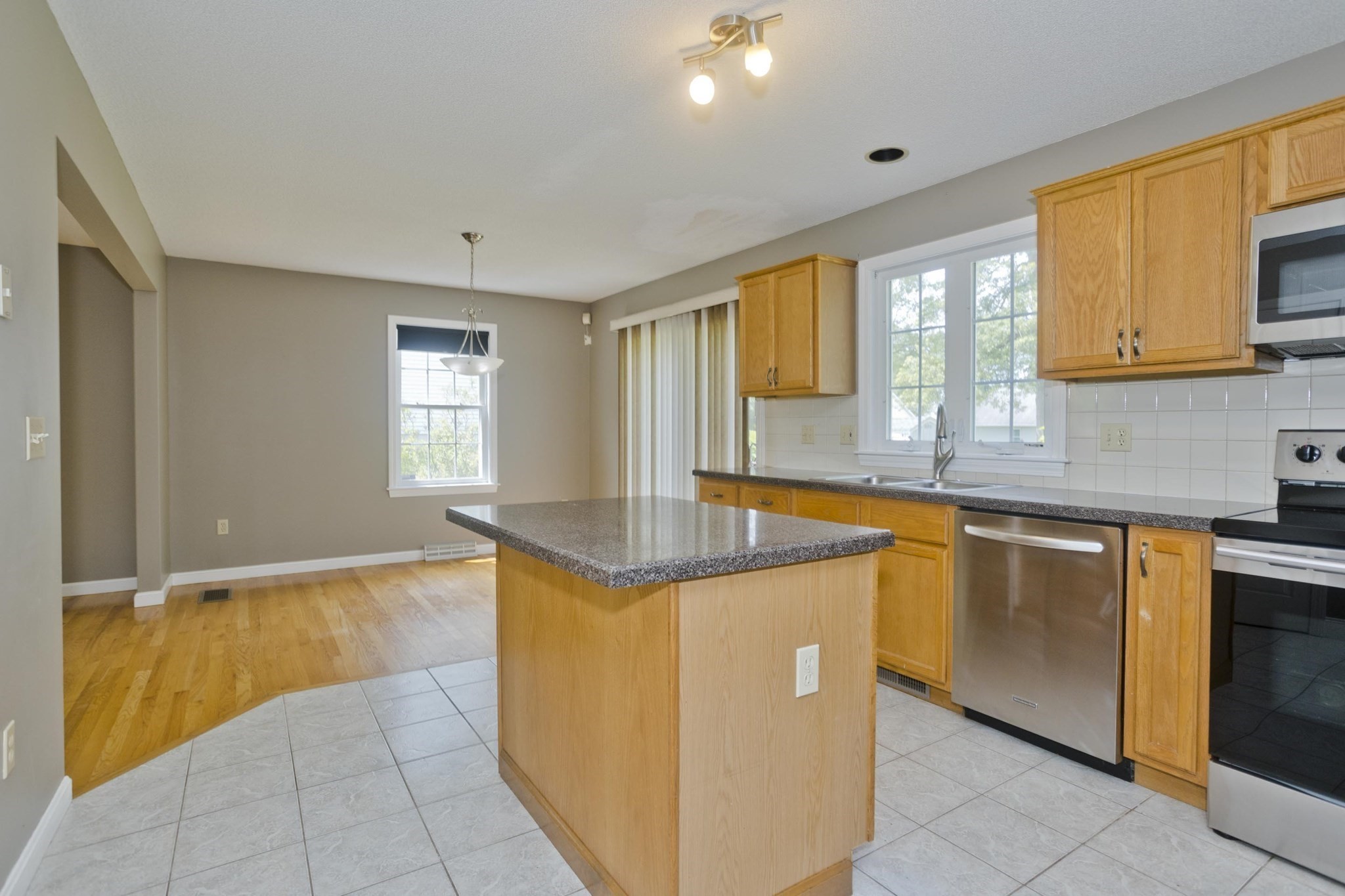 belchertown - #73399560