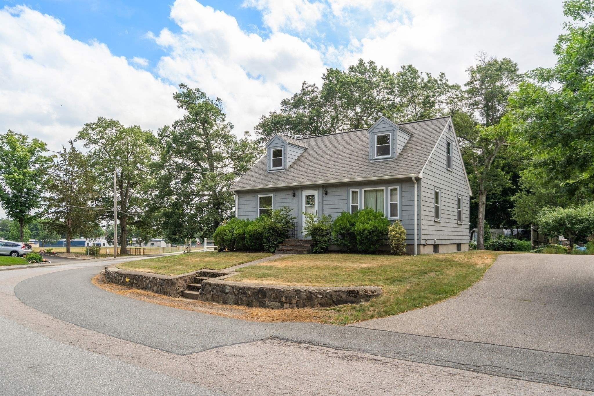 stoughton - #73400079