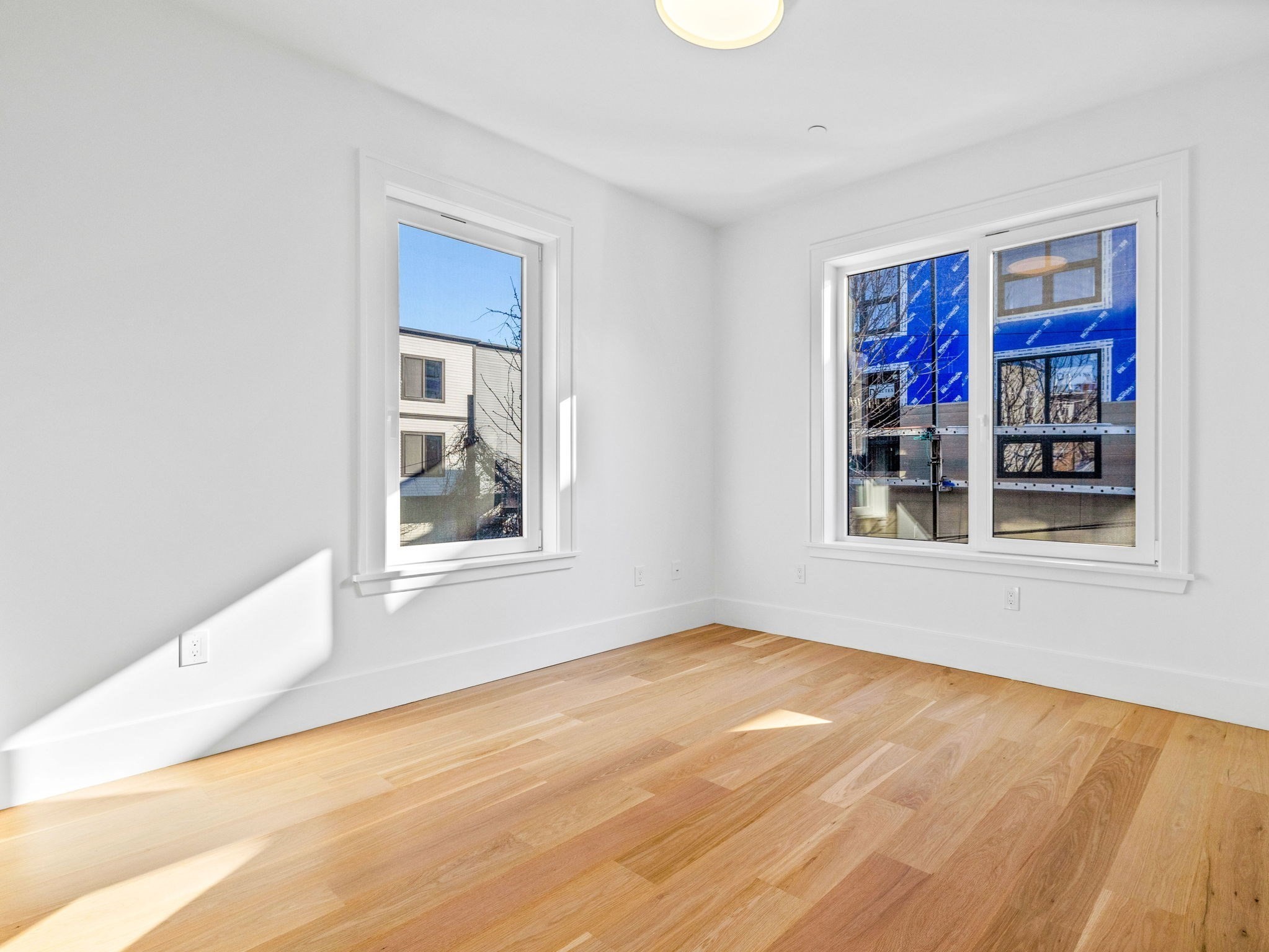 dorchester - #73400389