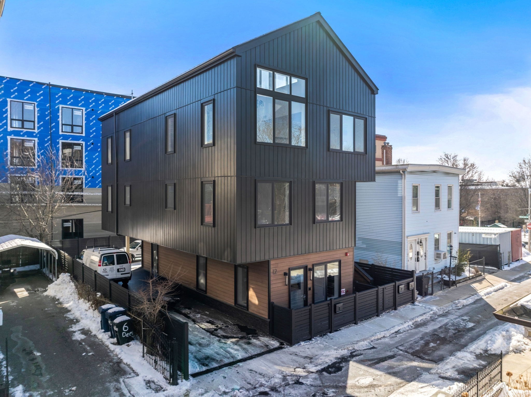 dorchester - #73400389