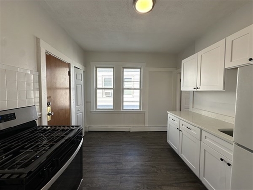 765 Broadway, Apt 10
