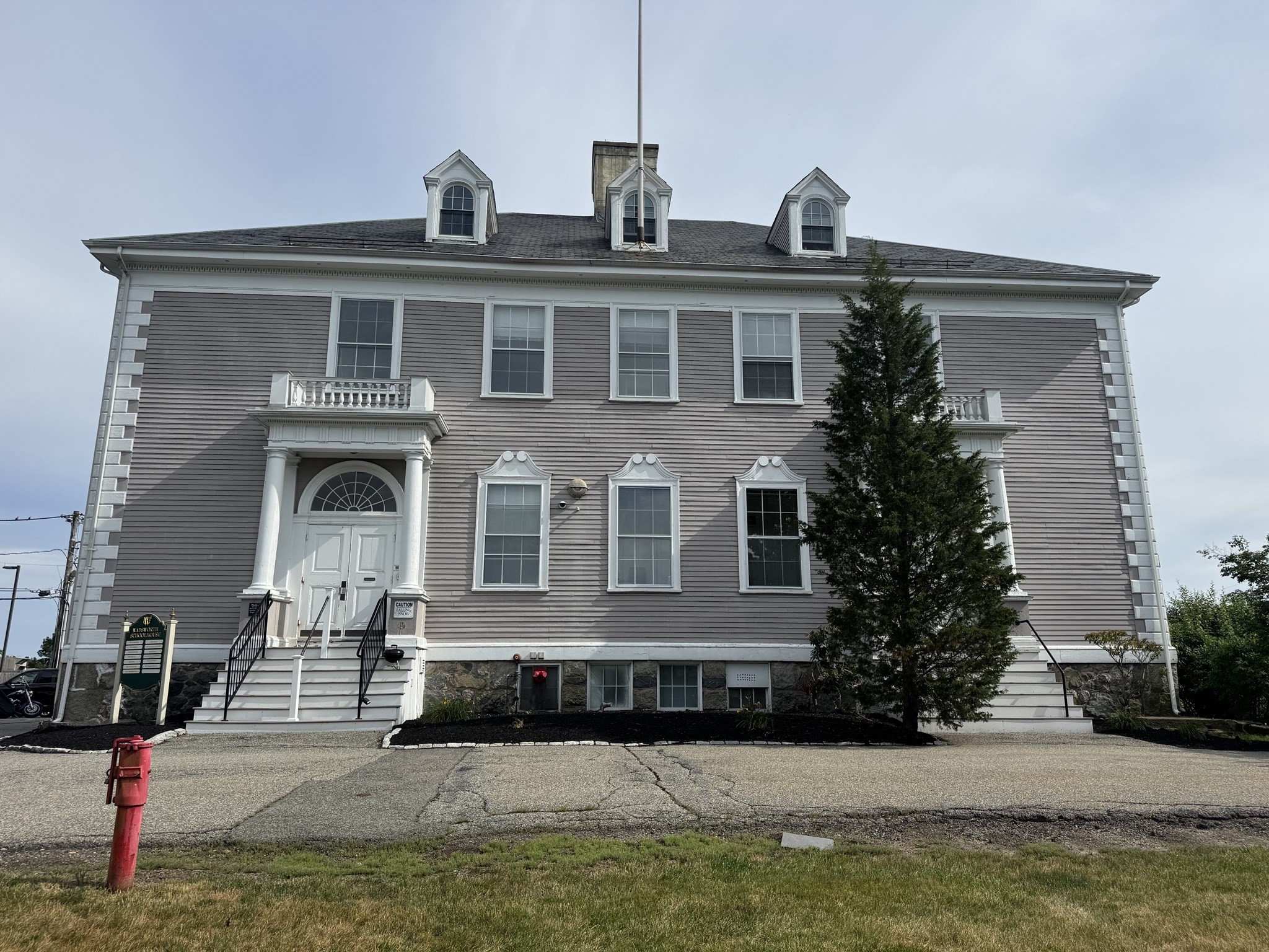 danvers - #73401094