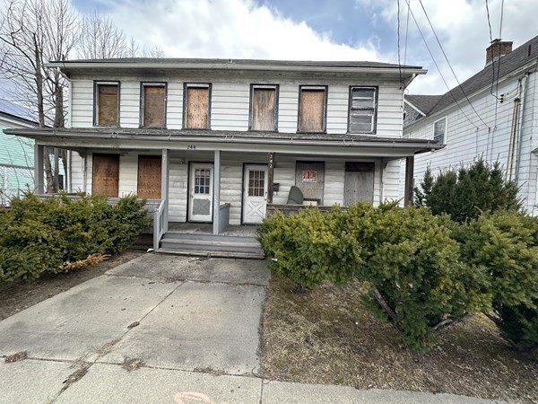 242 Wahconah St, Pittsfield, MA 01201 - Image 1