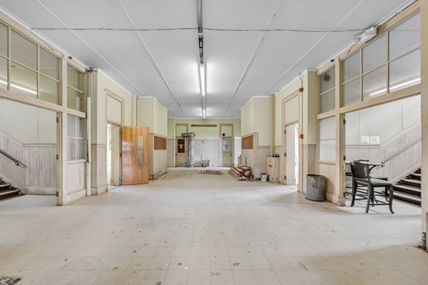 40 Pecks Rd, Pittsfield, MA 01201 - Image 12