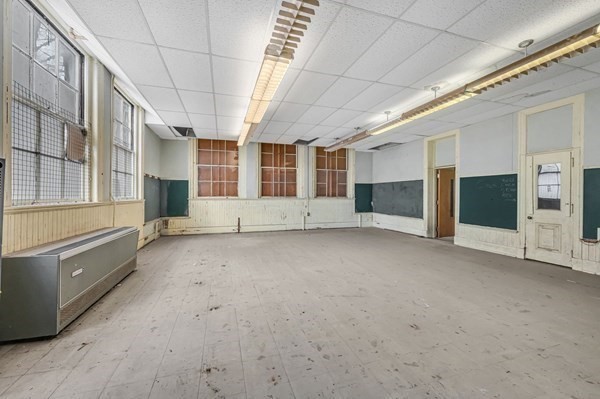 40 Pecks Rd, Pittsfield, MA 01201 - Image 22