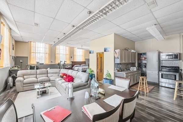 40 Pecks Rd, Pittsfield, MA 01201 - Image 25