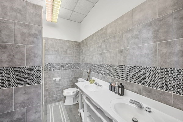 40 Pecks Rd, Pittsfield, MA 01201 - Image 32