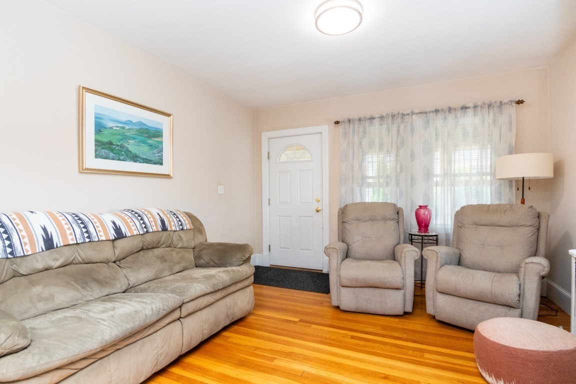 west-roxbury - #73401429