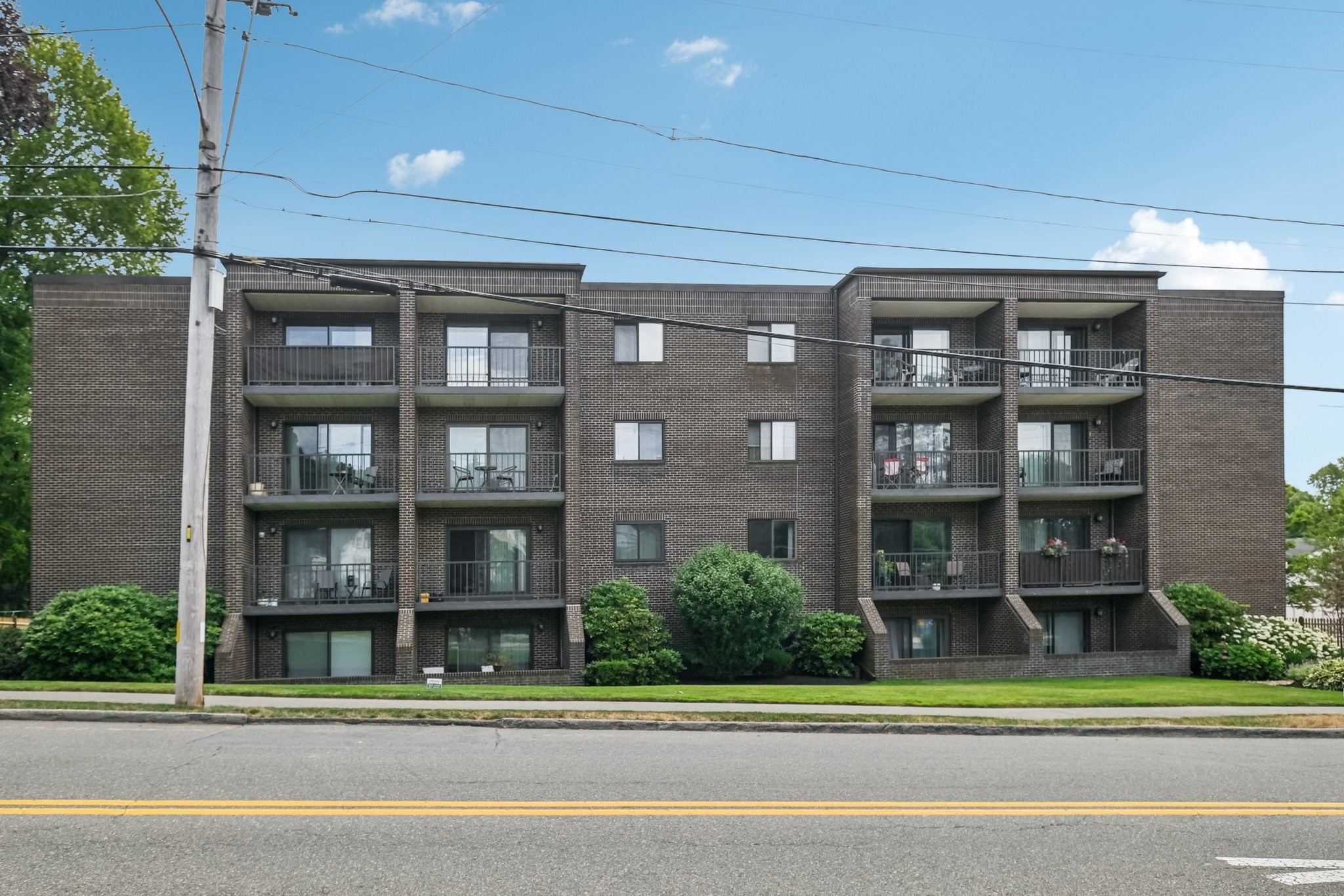 stoneham - #73401686