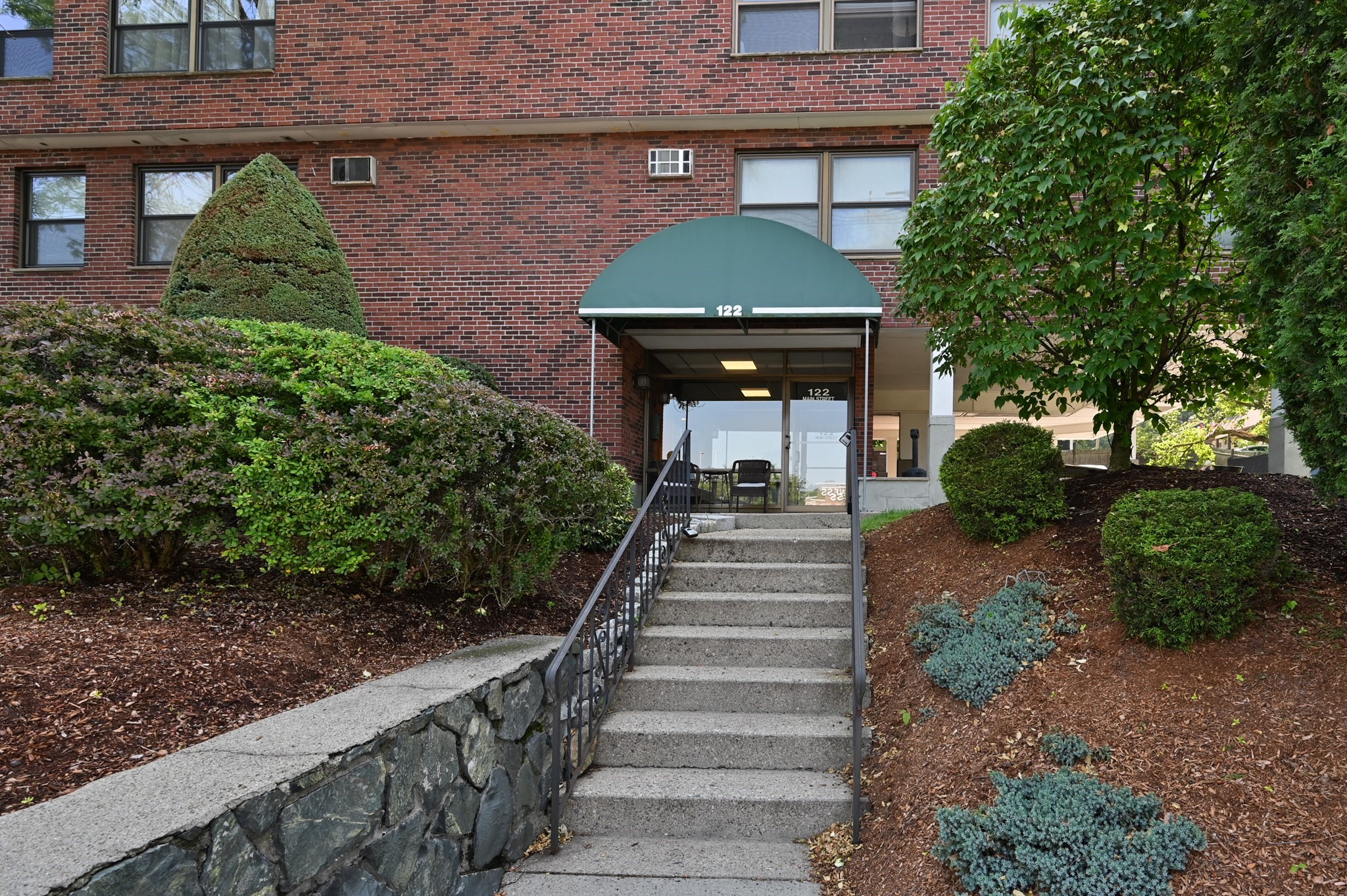 stoneham - #73401699