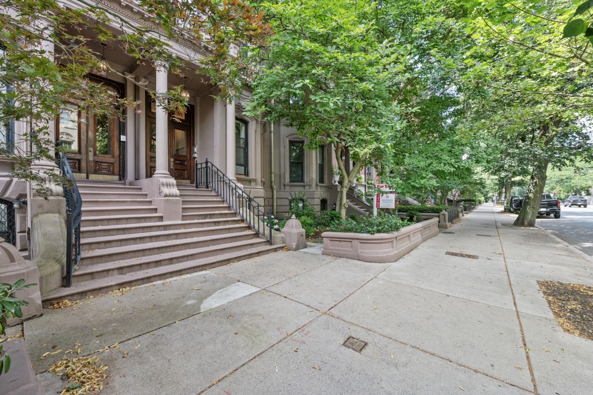 back-bay - #73401734
