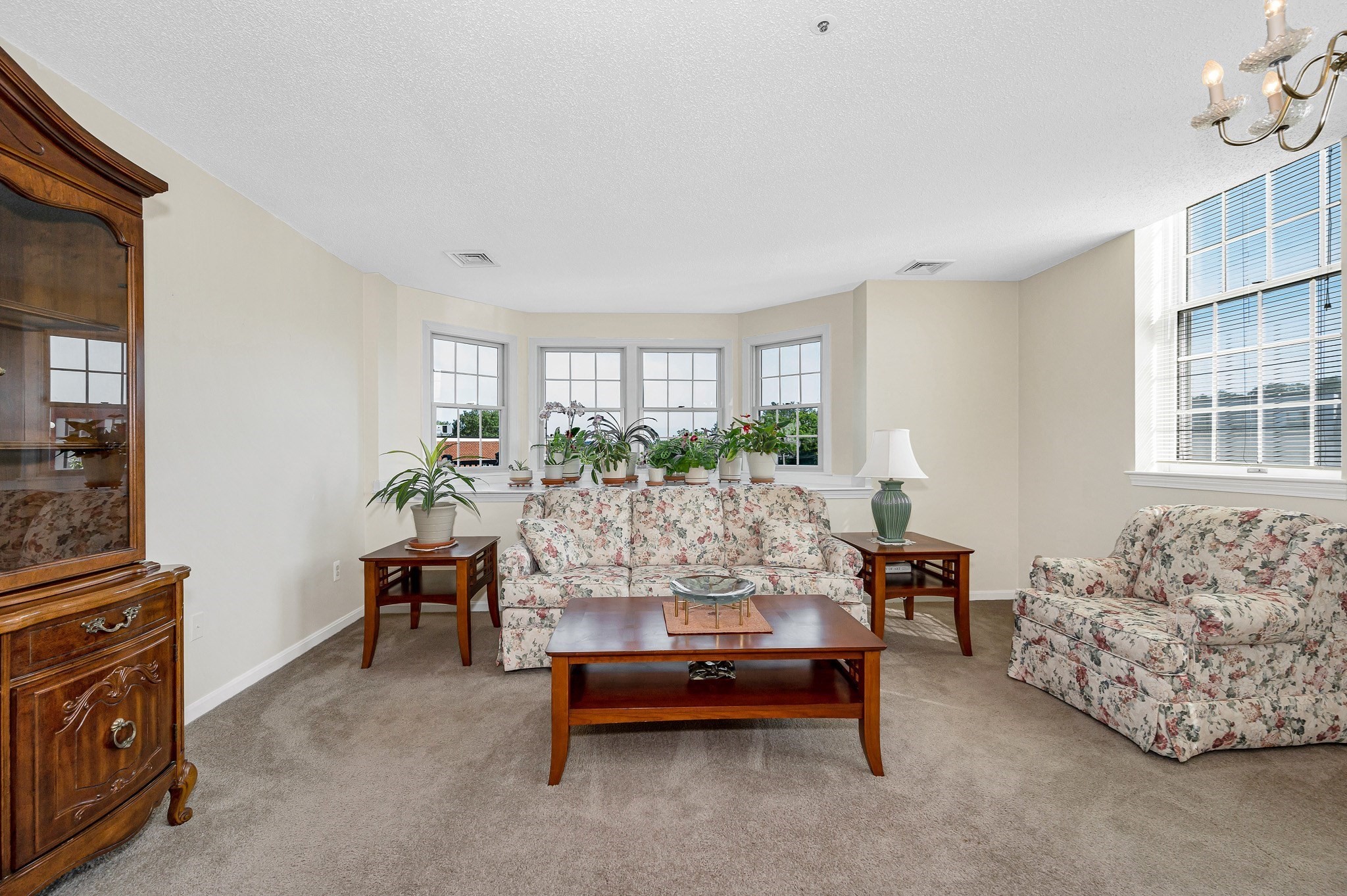 north-andover - #73401760