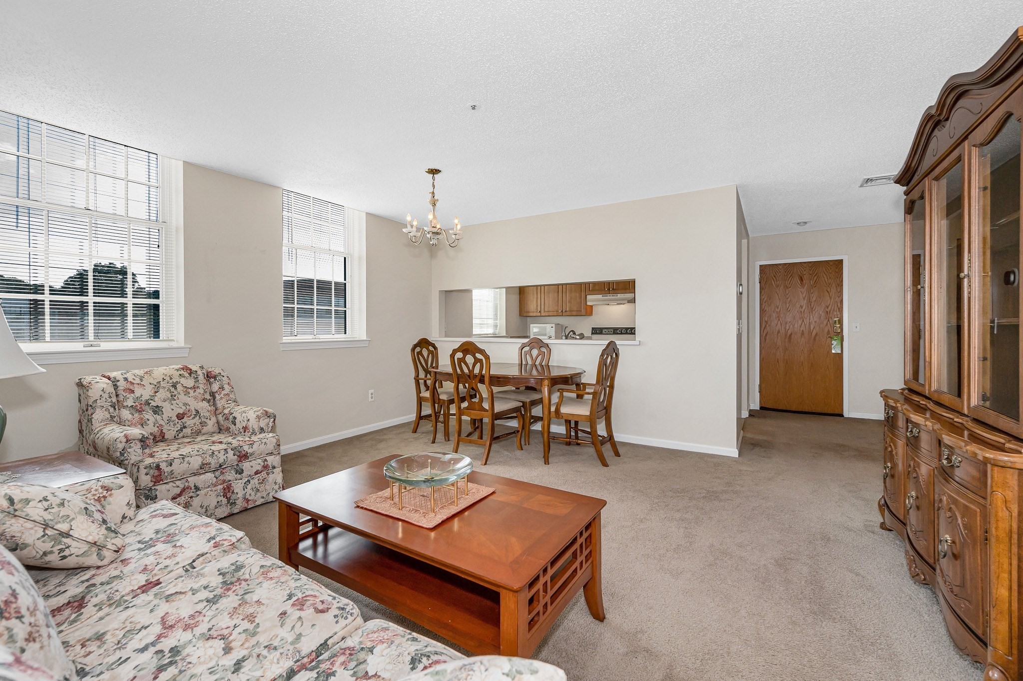 north-andover - #73401760