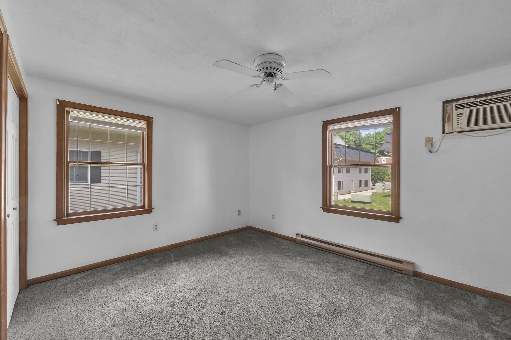 south-hadley - #73401848