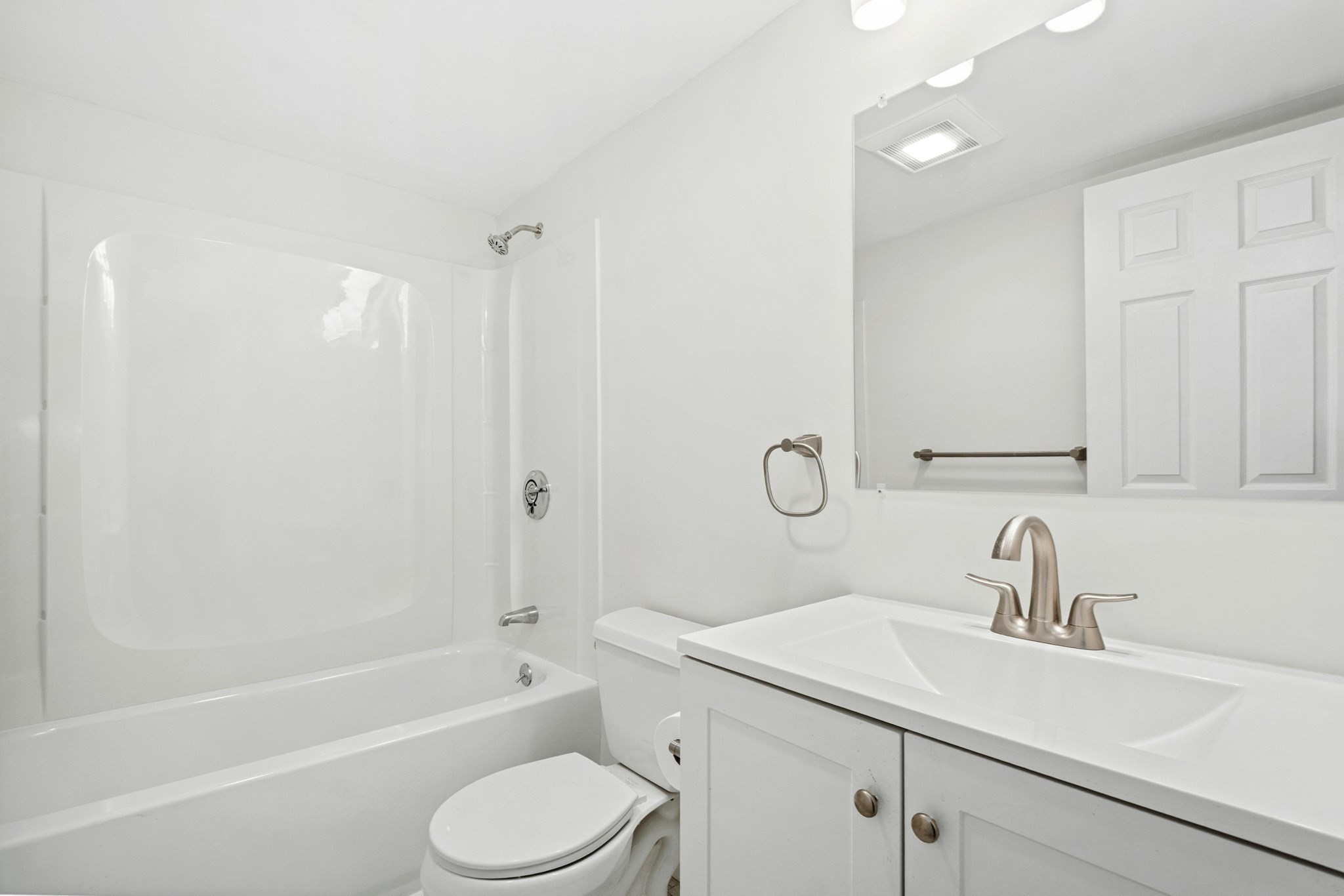 stoneham - #73401890