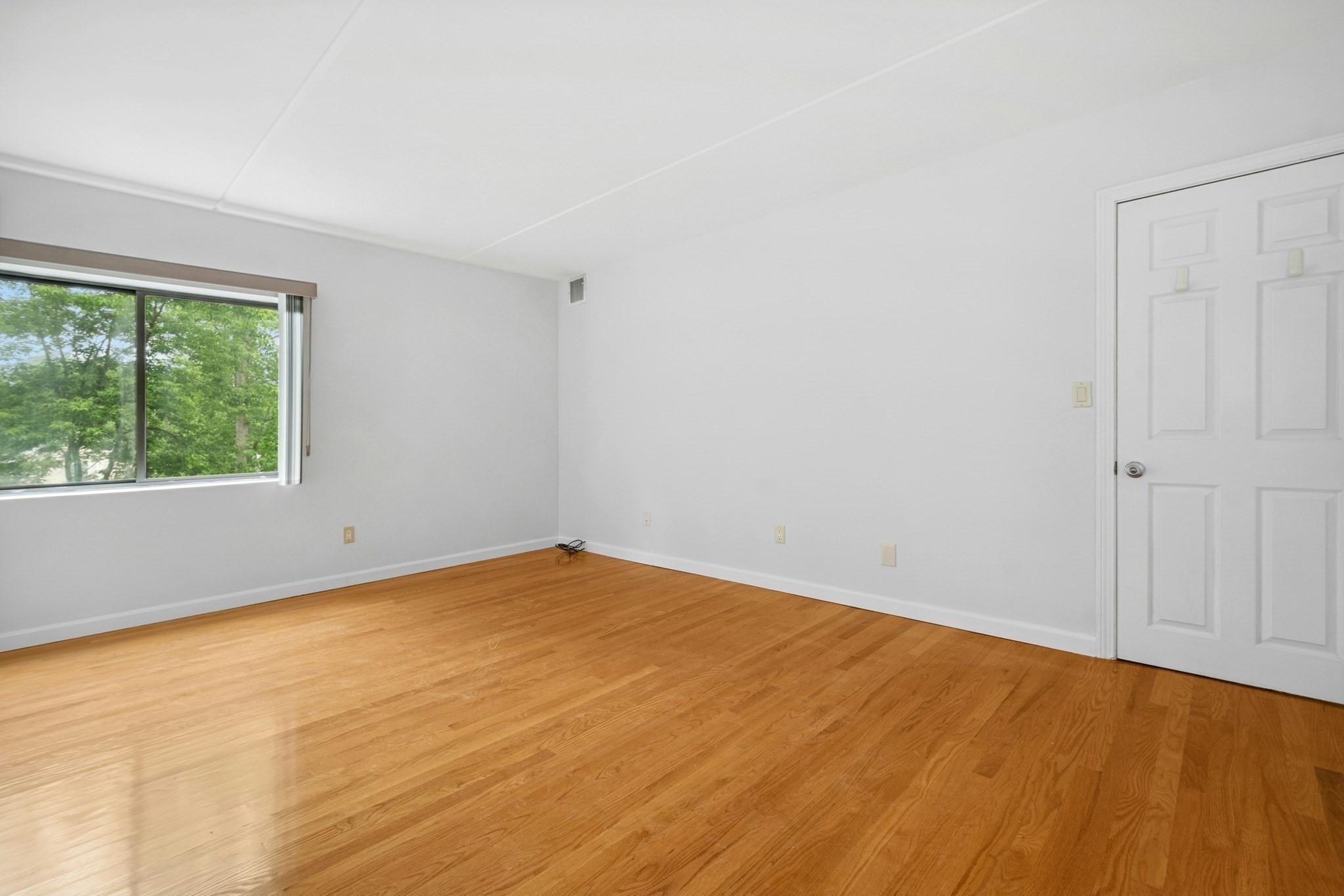 stoneham - #73401890