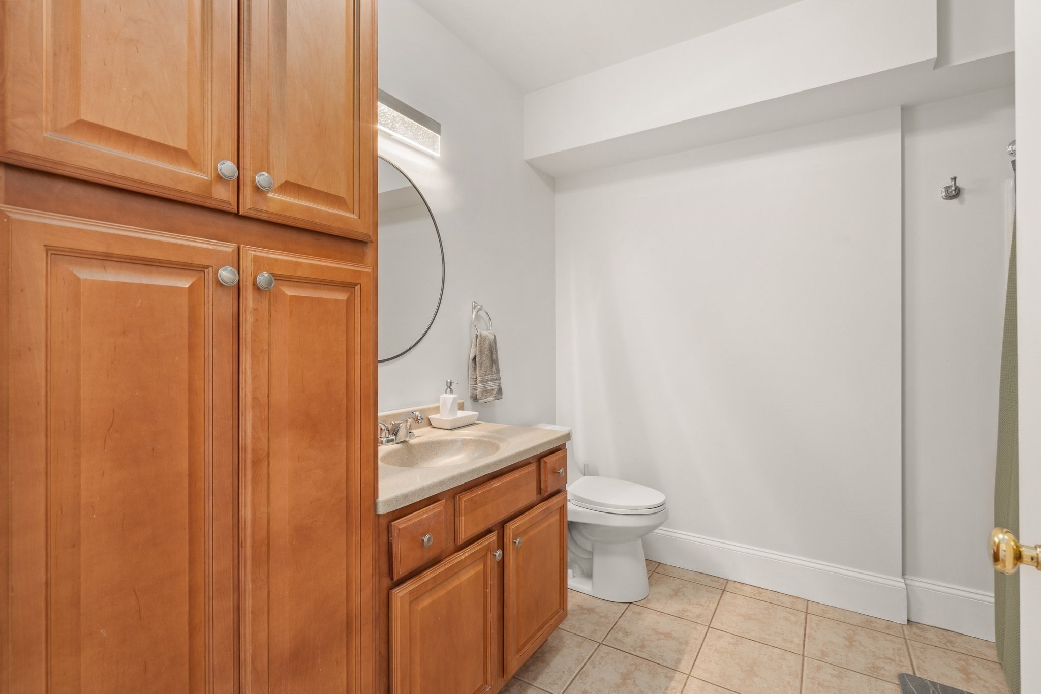 waltham - #73401895