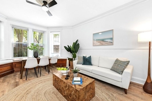 345 Commonwealth Ave, Apt 1A