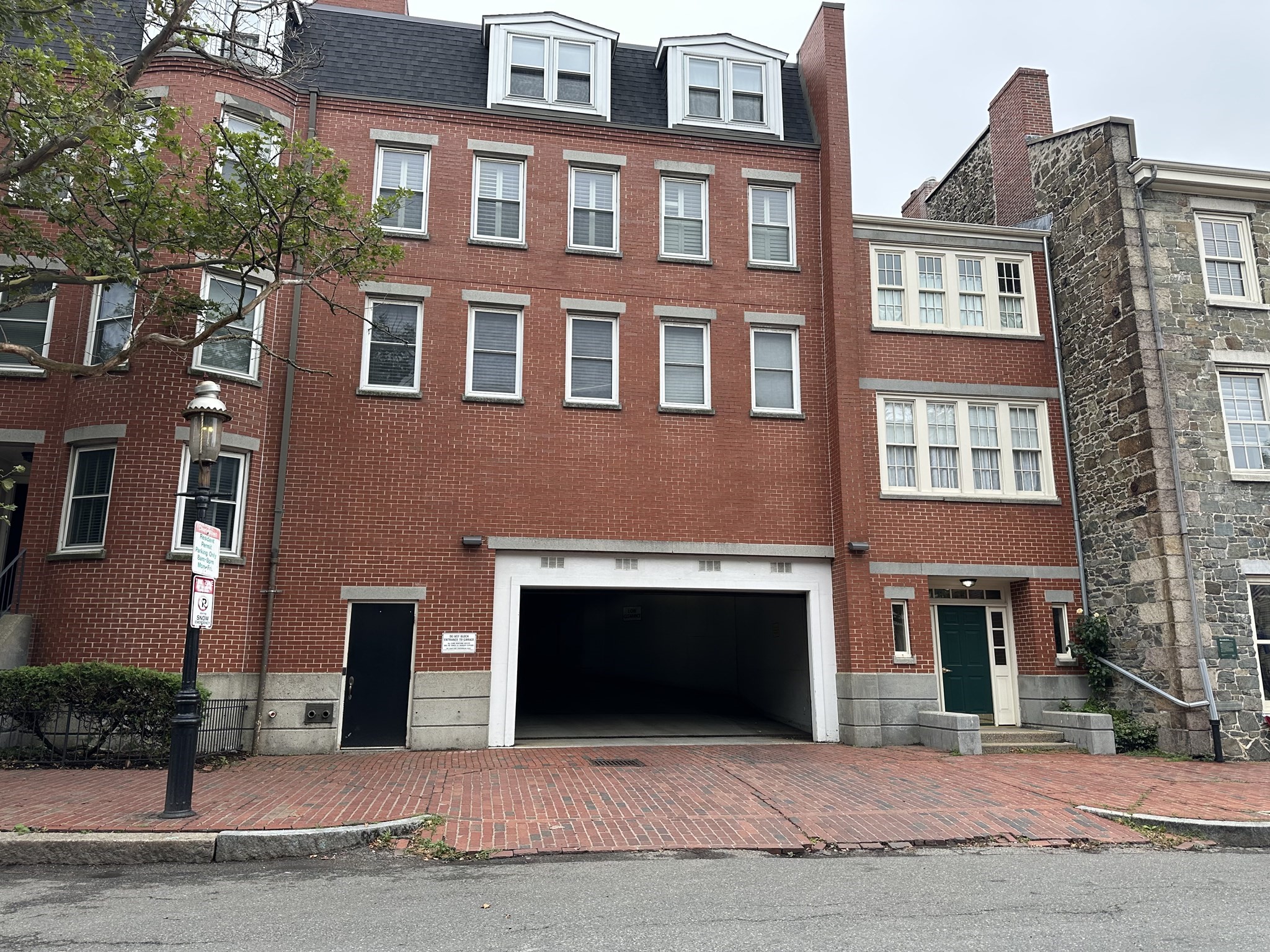 charlestown - #73402271