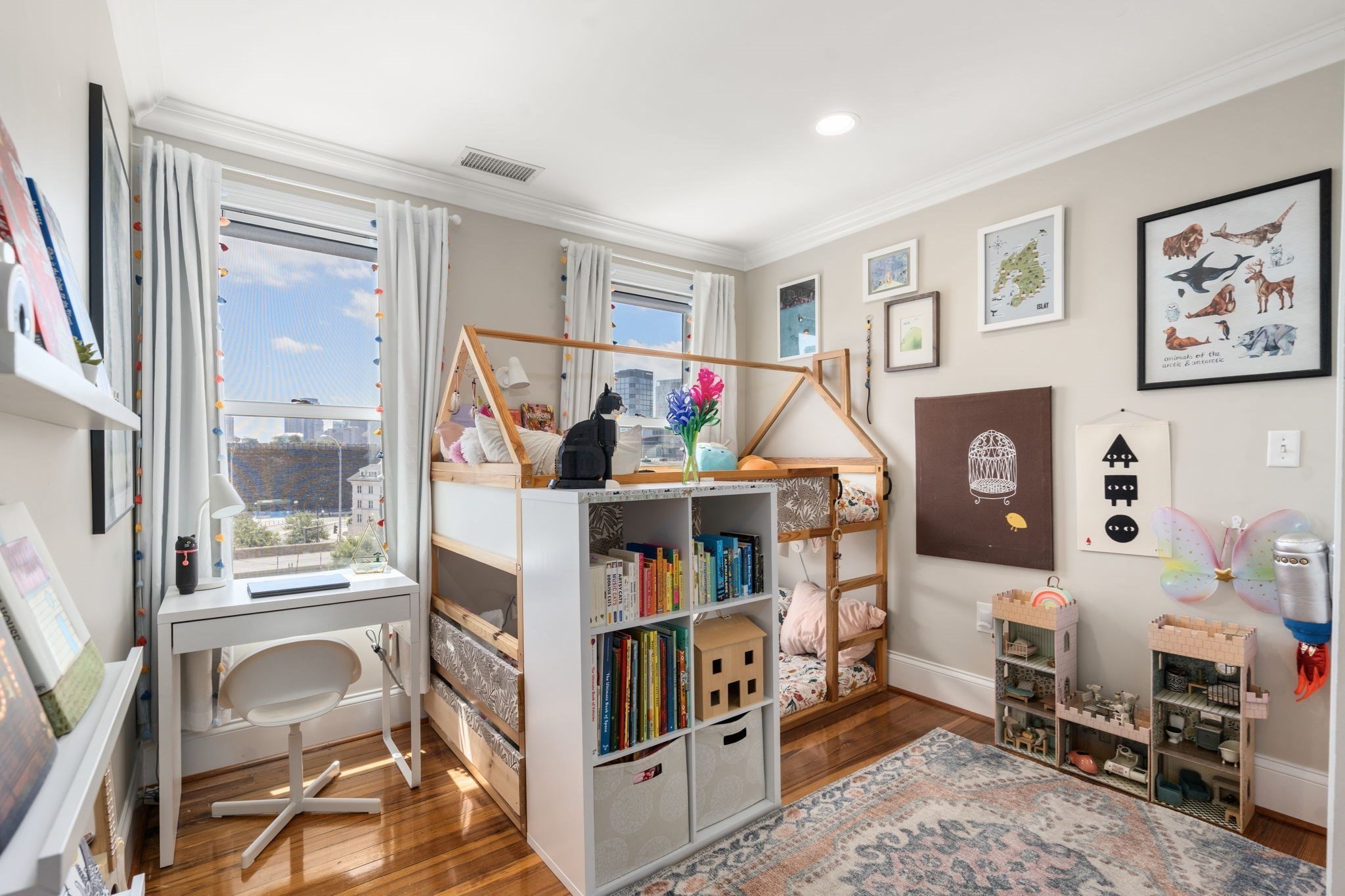 charlestown - #73402390