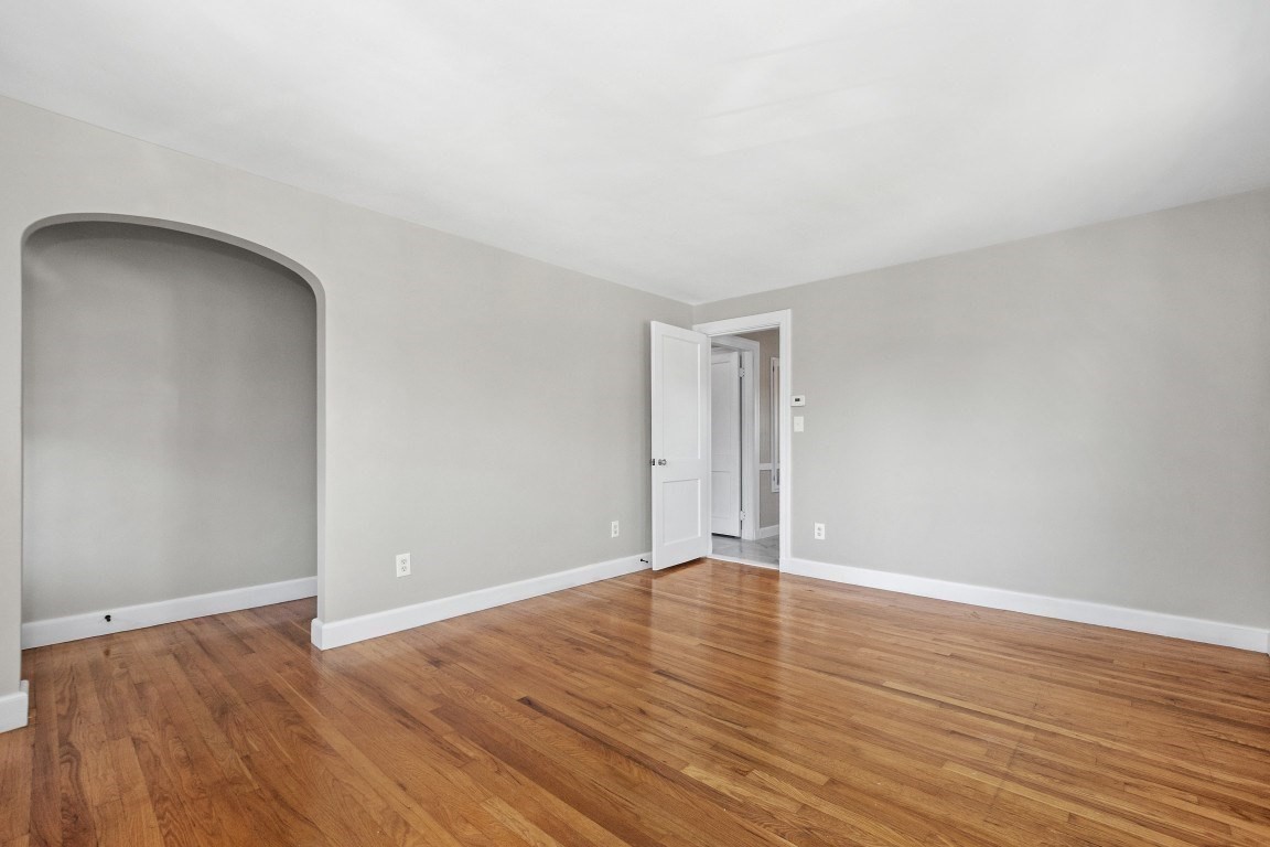 waltham - #73402396