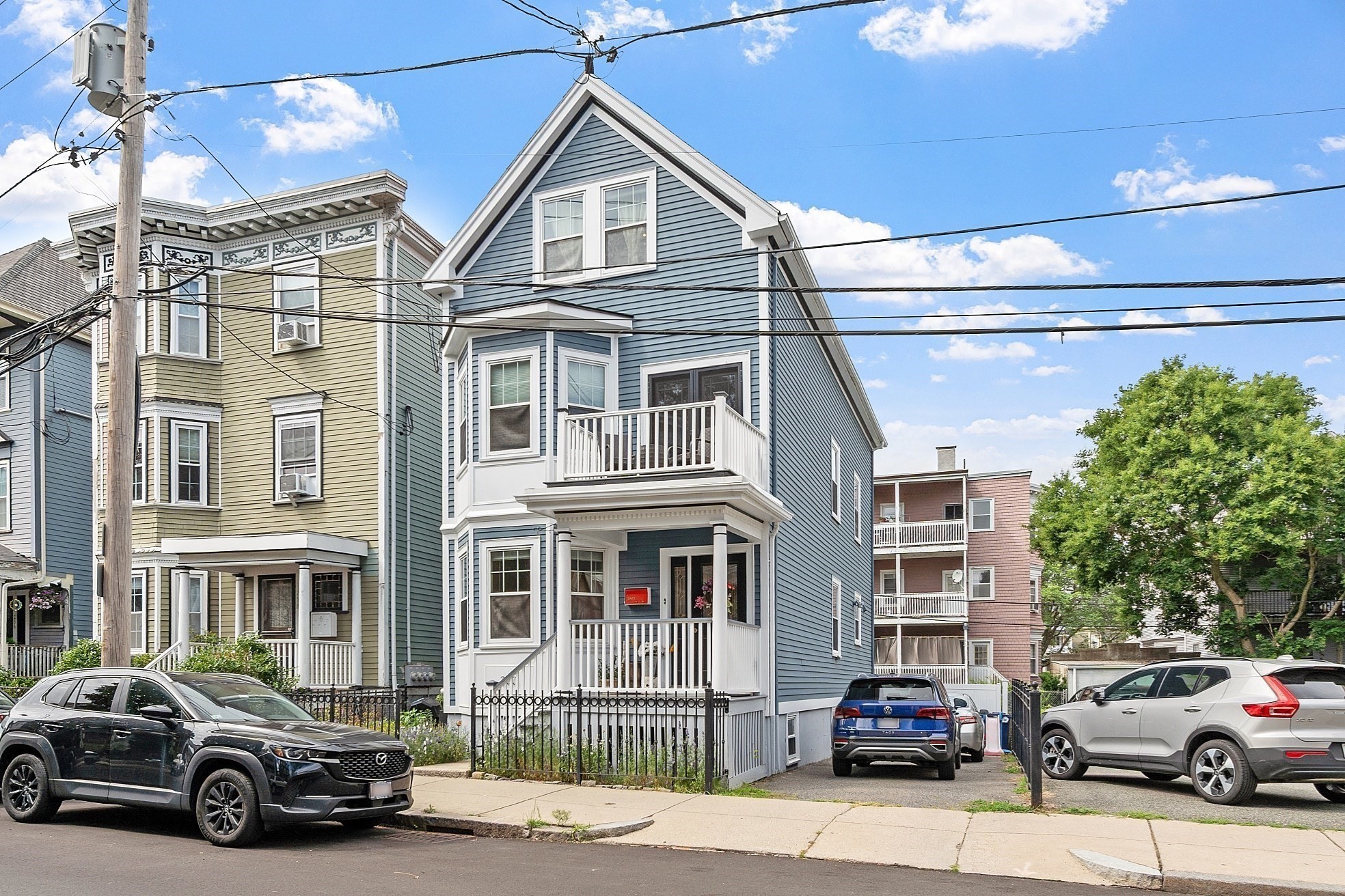 dorchester - #73402409