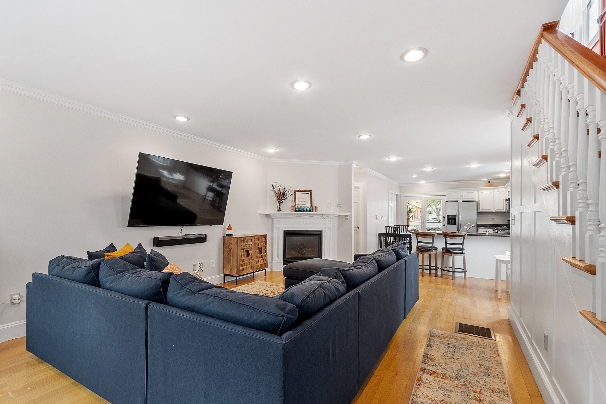 dorchester - #73402409
