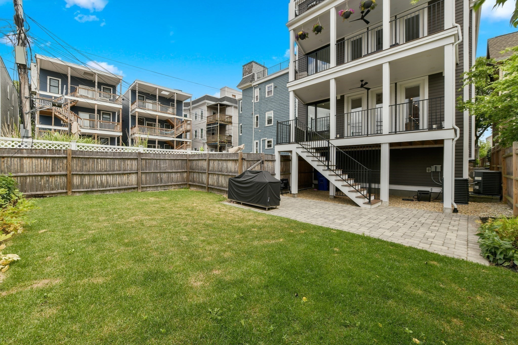 dorchester - #73402469