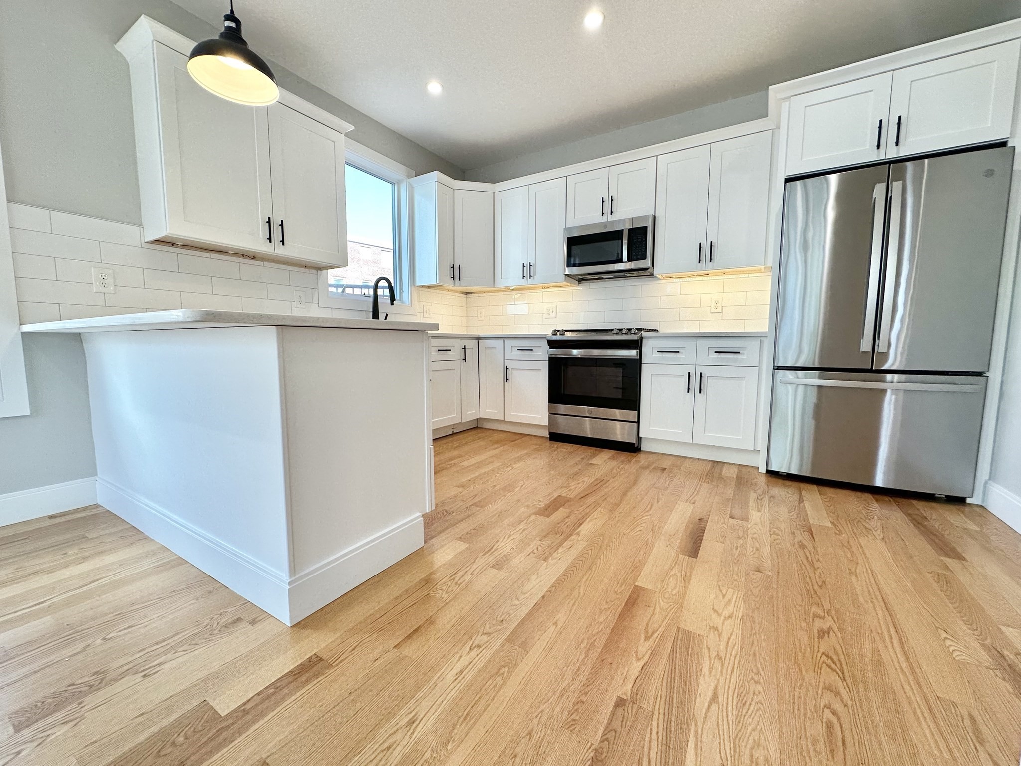 dorchester - #73402503