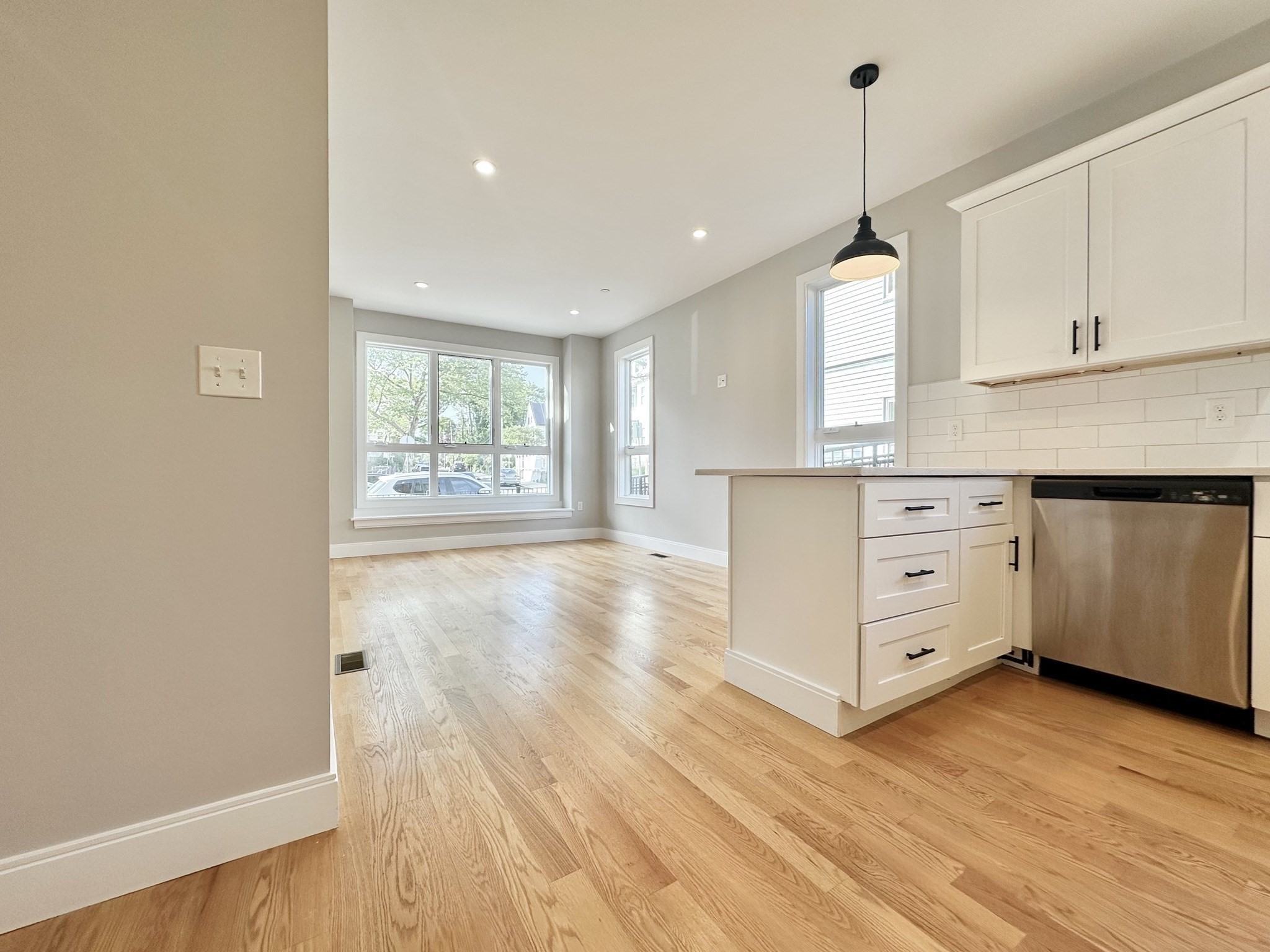dorchester - #73402503