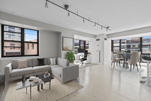 170 Tremont St, Apt 1504