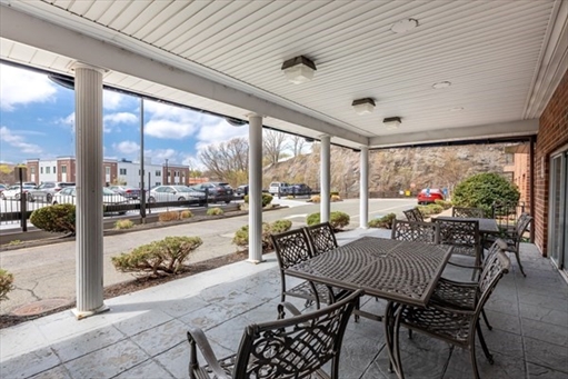 230 Willard St, Apt 204