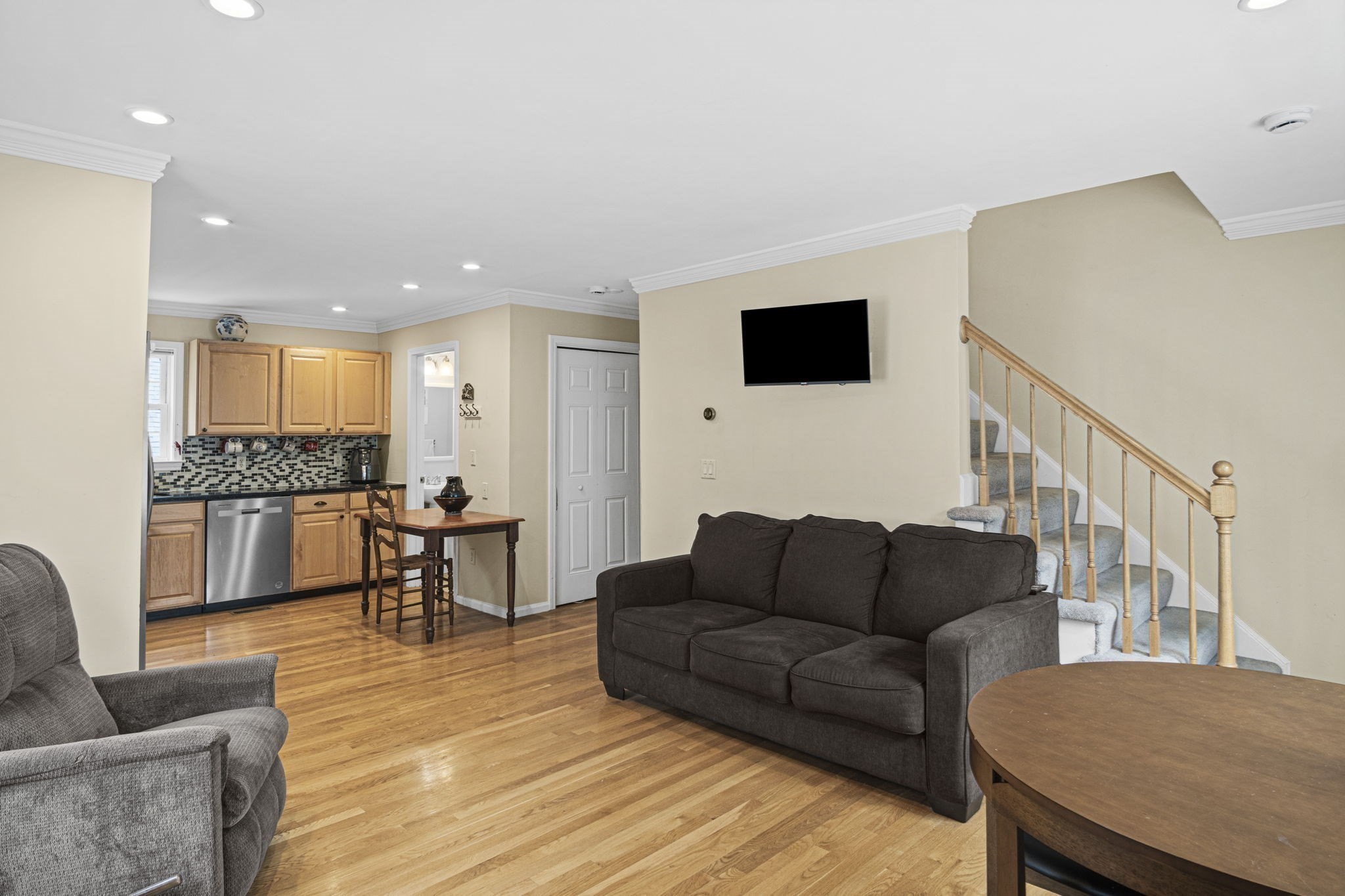 woburn - #73402823
