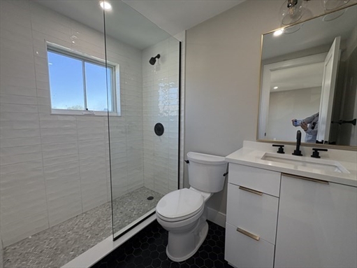 15 Lanark Rd, Apt PH