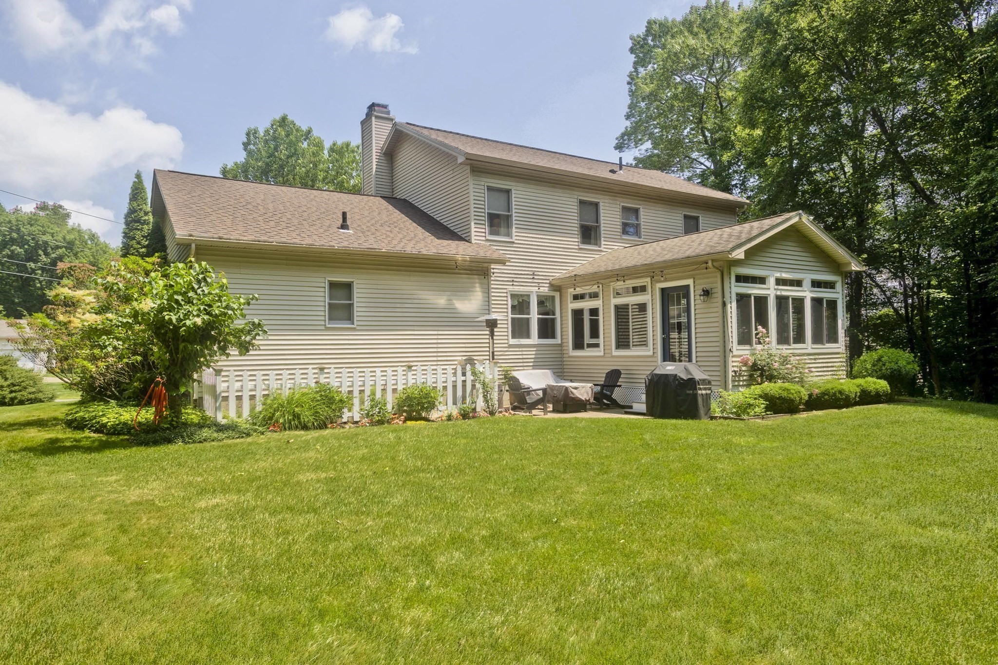 belchertown - #73403161