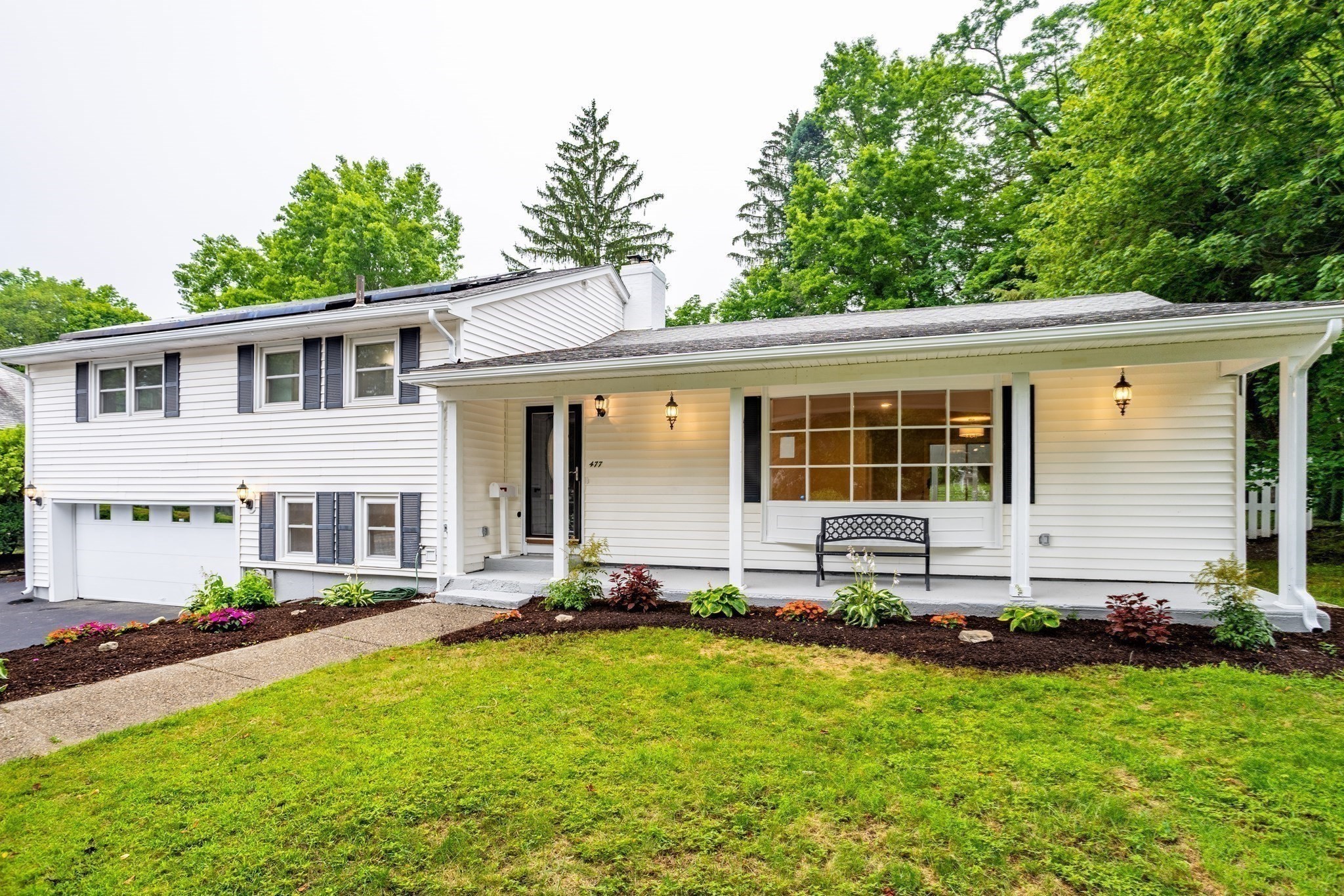 477 Salisbury St, Worcester, MA 01609