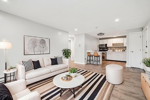 770 Cummins Hwy, Apt 22