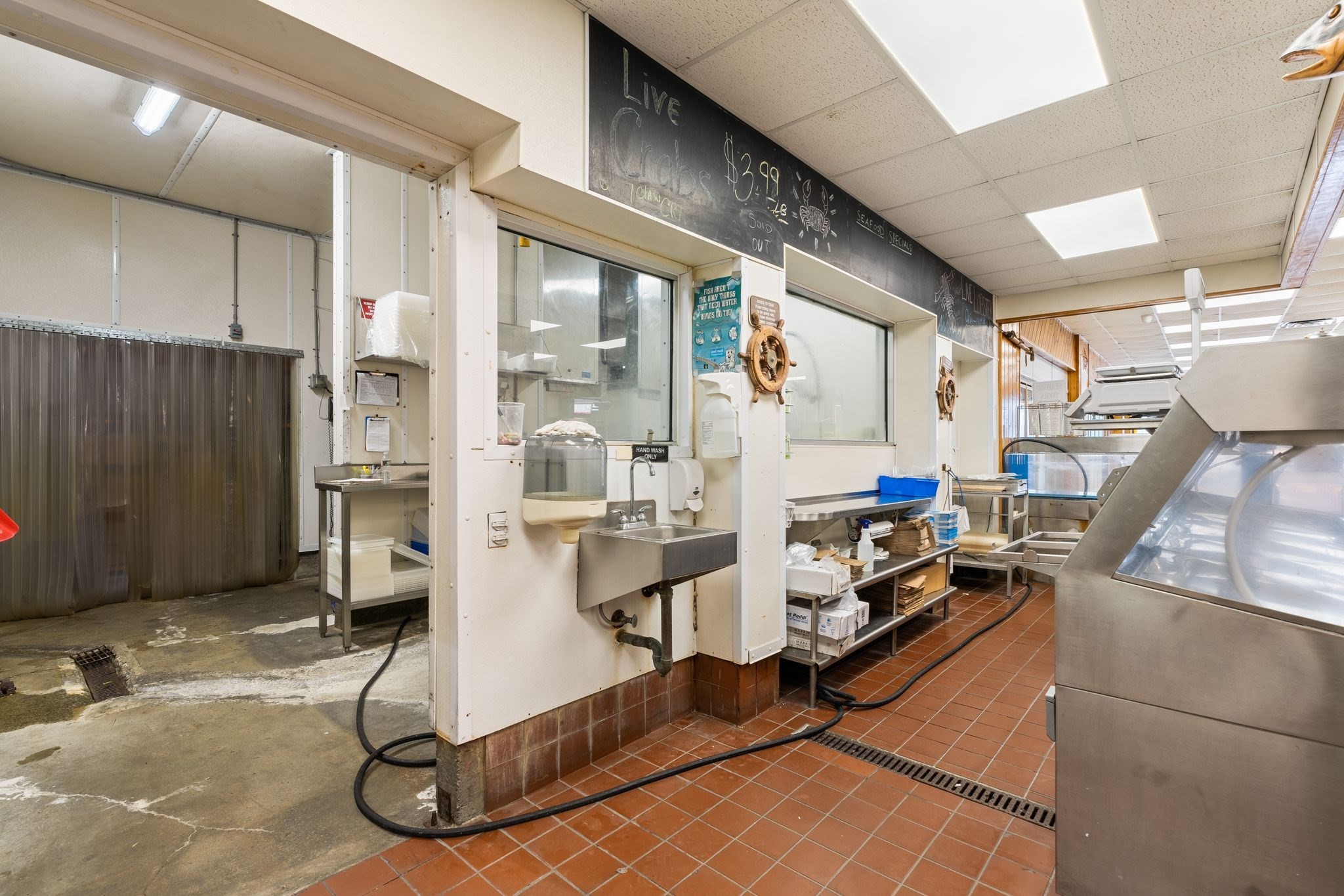 482 Belleville Ave, New Bedford, MA 02746 - Image 16