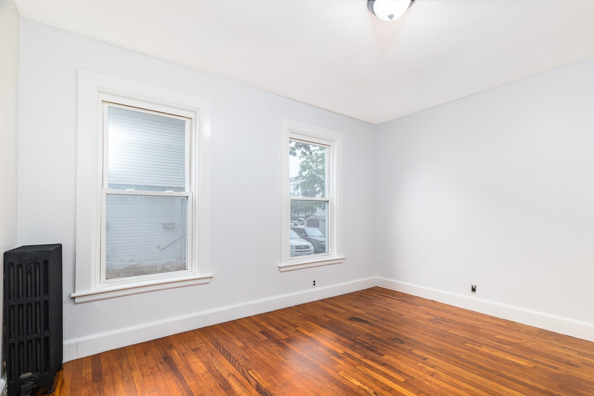 lynn - #73403758