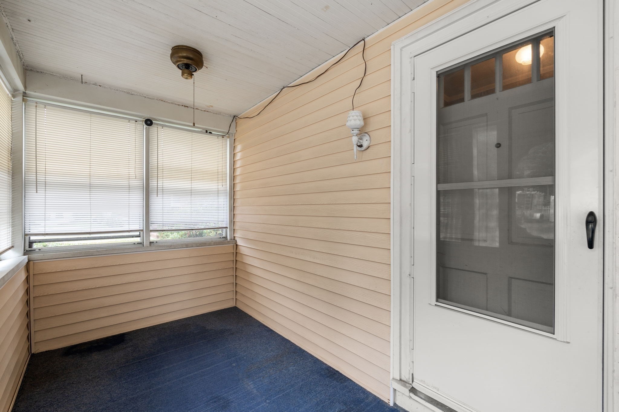 west-roxbury - #73403830