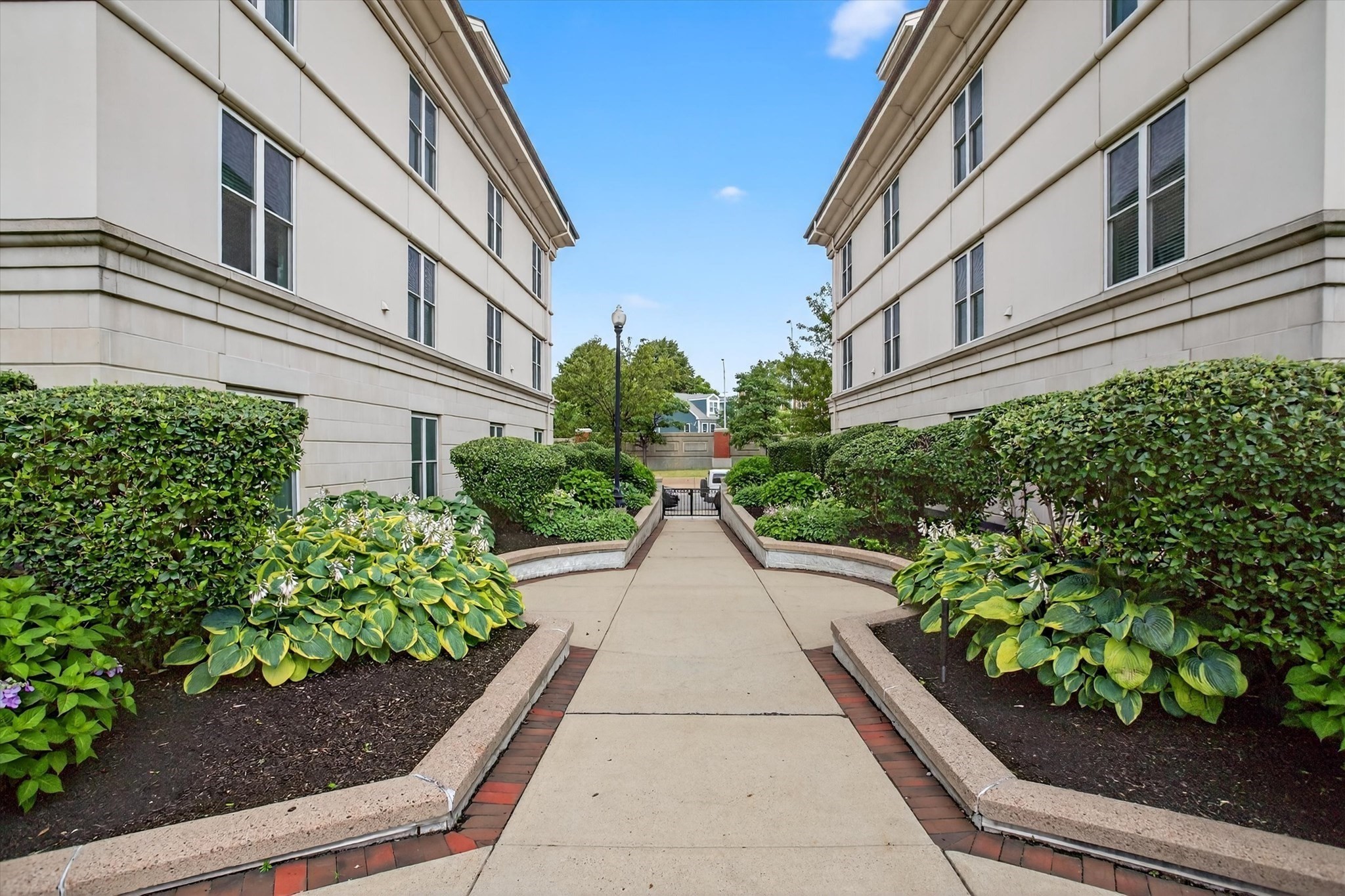 charlestown - #73403982