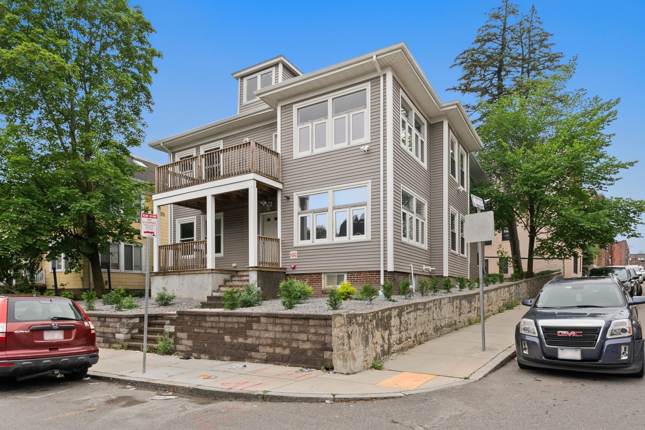 roxbury - #73404038