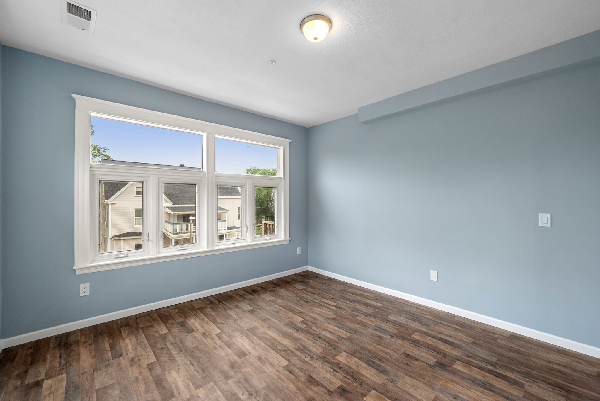 roxbury - #73404038