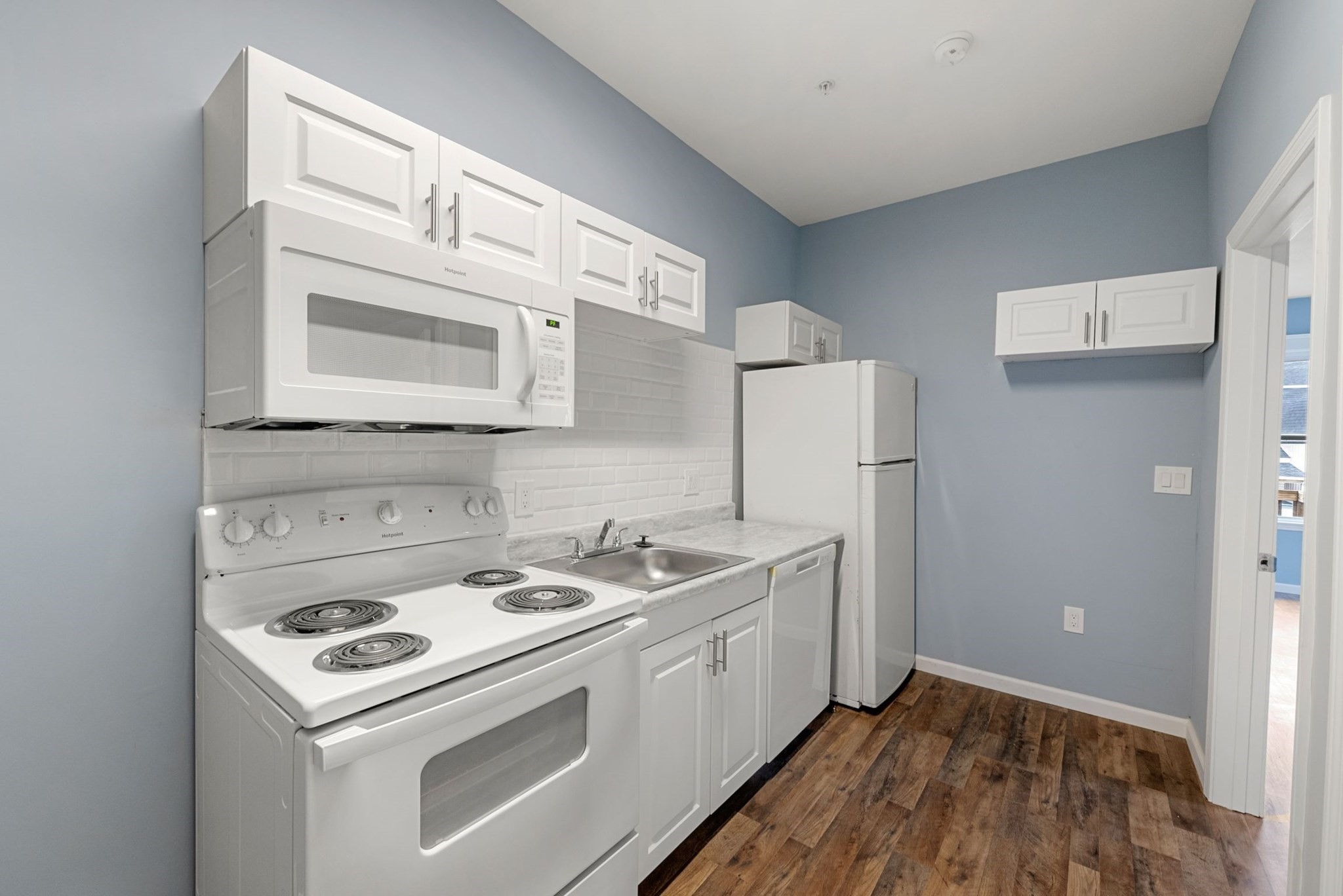 roxbury - #73404038