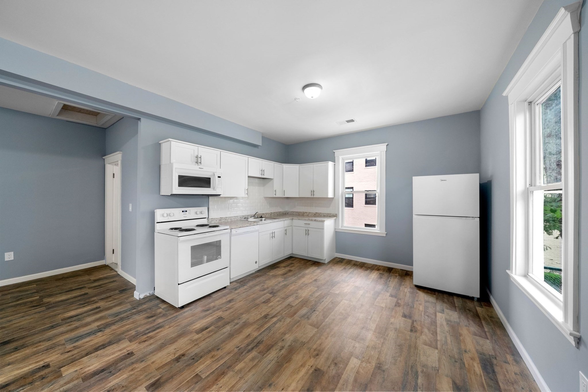 roxbury - #73404038