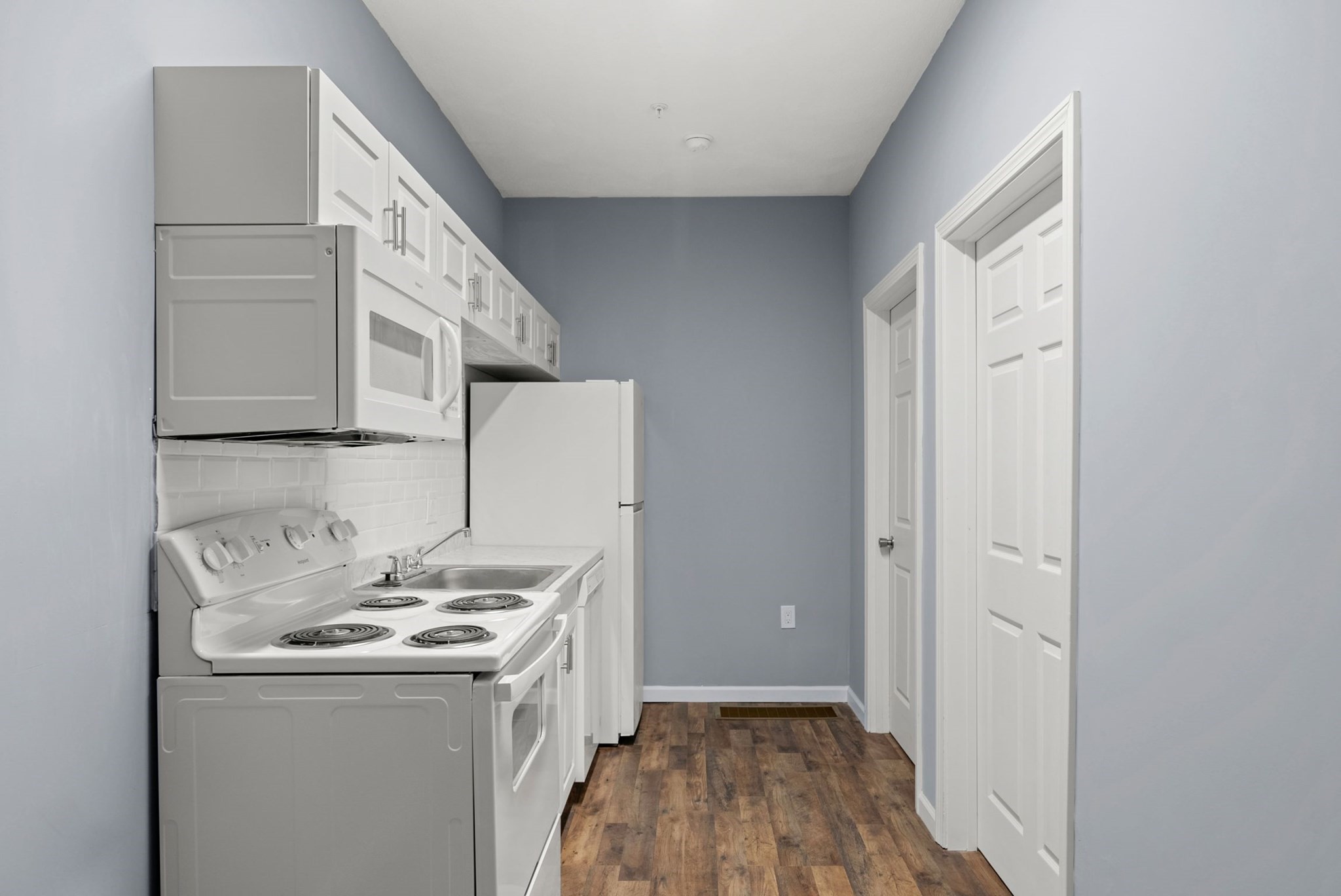 roxbury - #73404038
