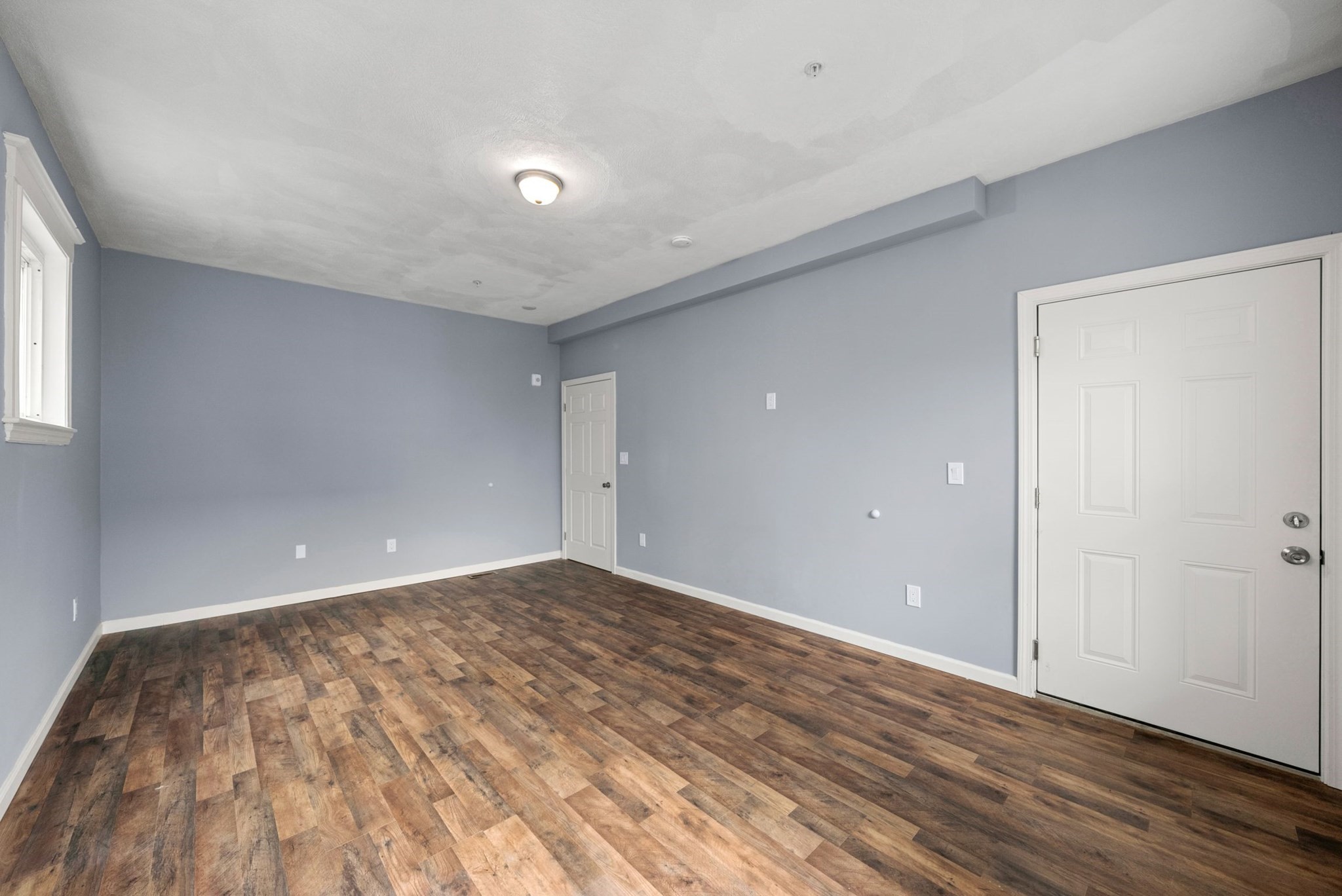roxbury - #73404038